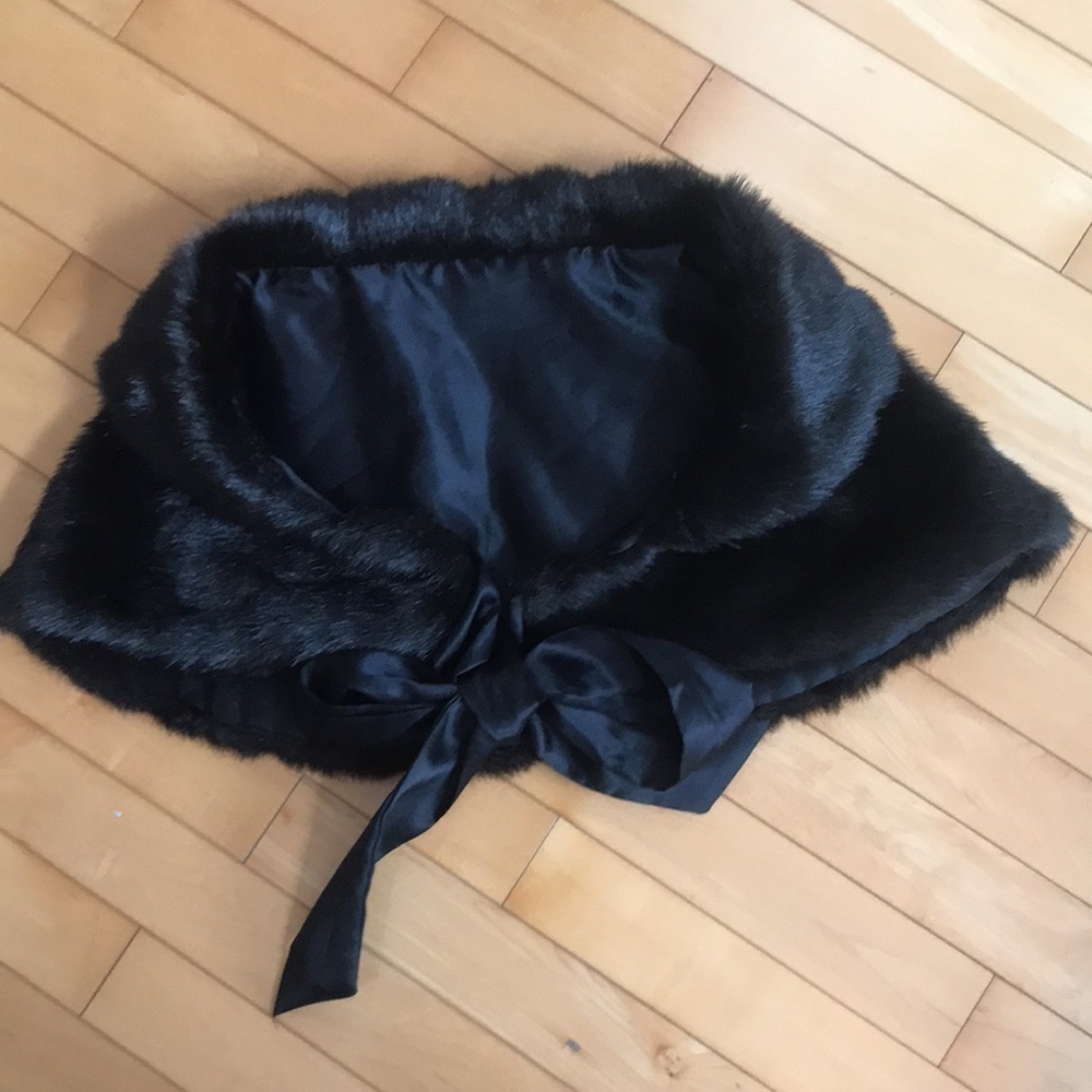 Faux Fur Dark Brown Shrug one size - Picture 8 of 13
